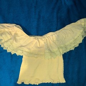 A cute yellow crop top